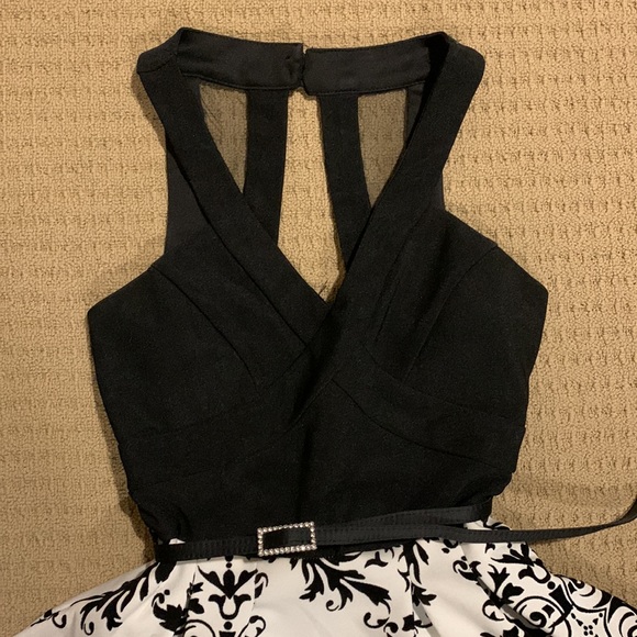 Macy’s Crystal Doll dress, used once for homecoming, size 1 - Picture 2 of 6